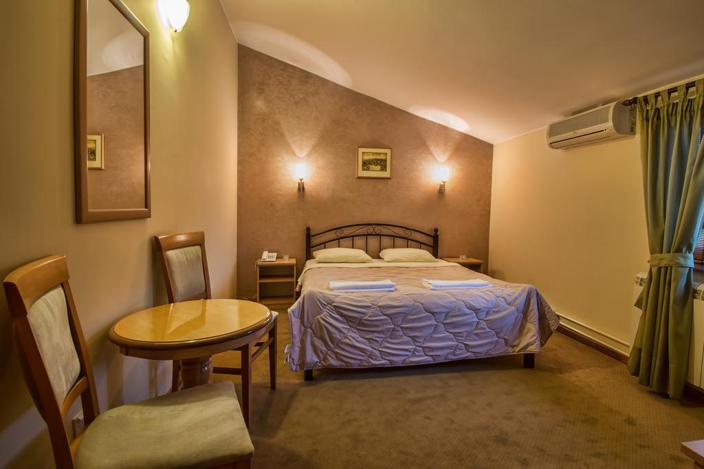 Konak Vukasinovic Belgrado Quarto foto
